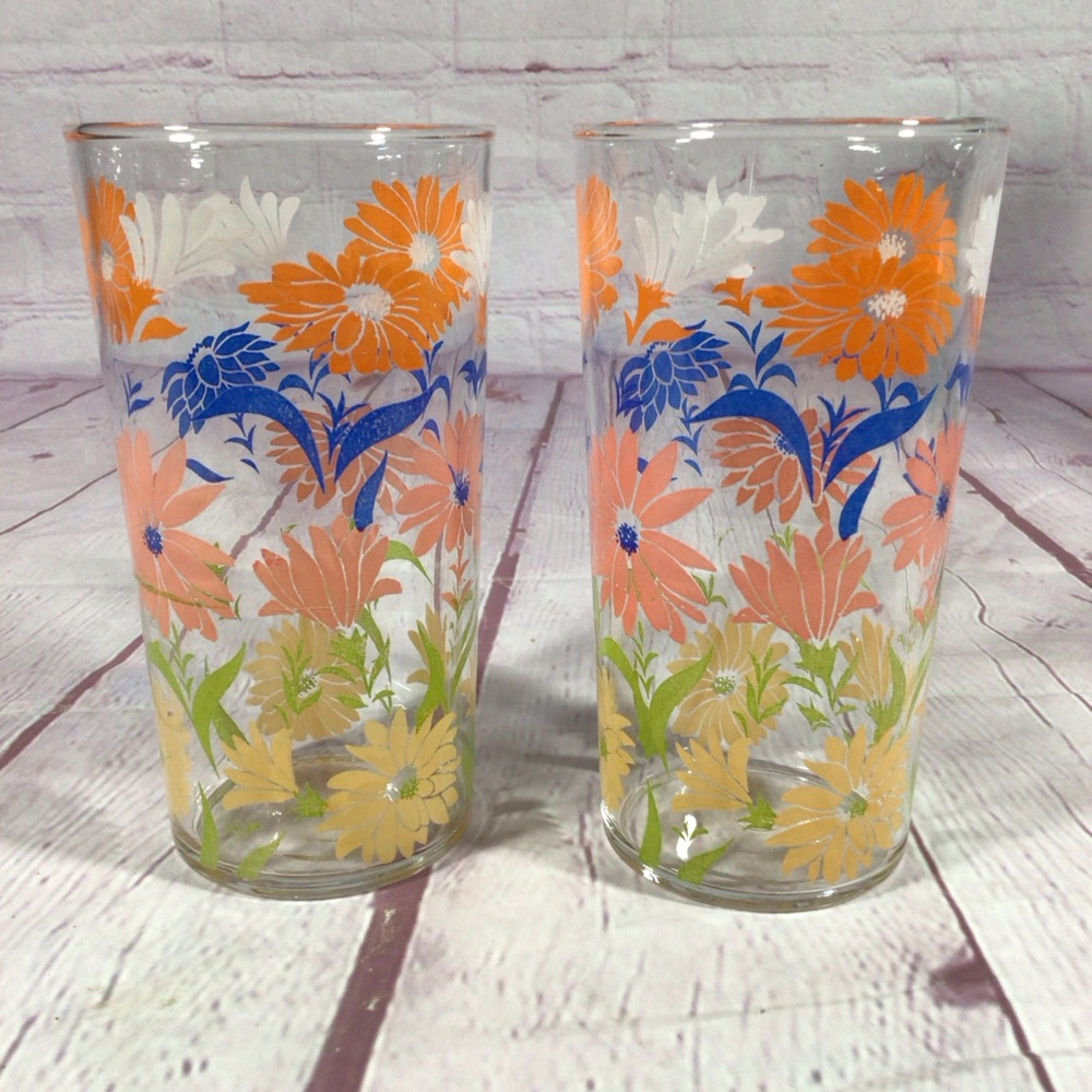 Vintage Colorful Floral Glass Tumblers - Picture 3 of 5
